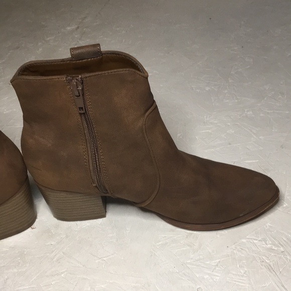 Joe Fresh Ankle Booties - Picture 6 of 16